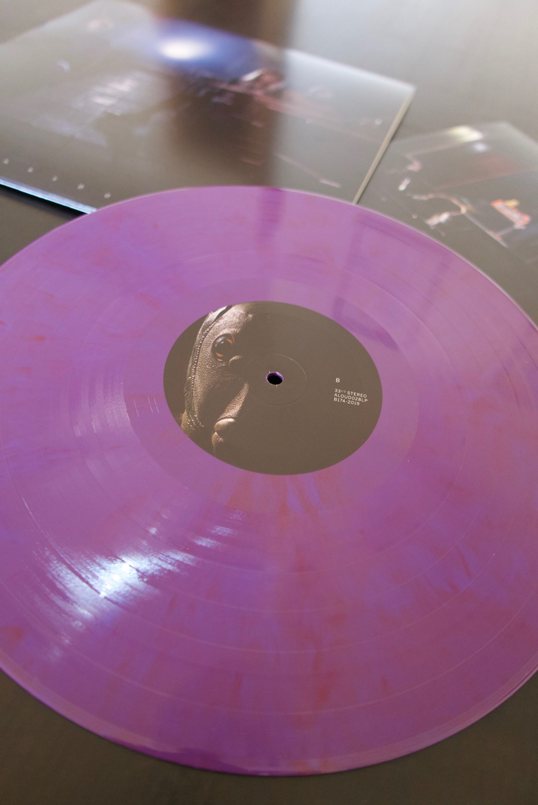 DobleCapa - La Felpa (180gr. Purple & Solid Red Vinyl) - Imagen 2